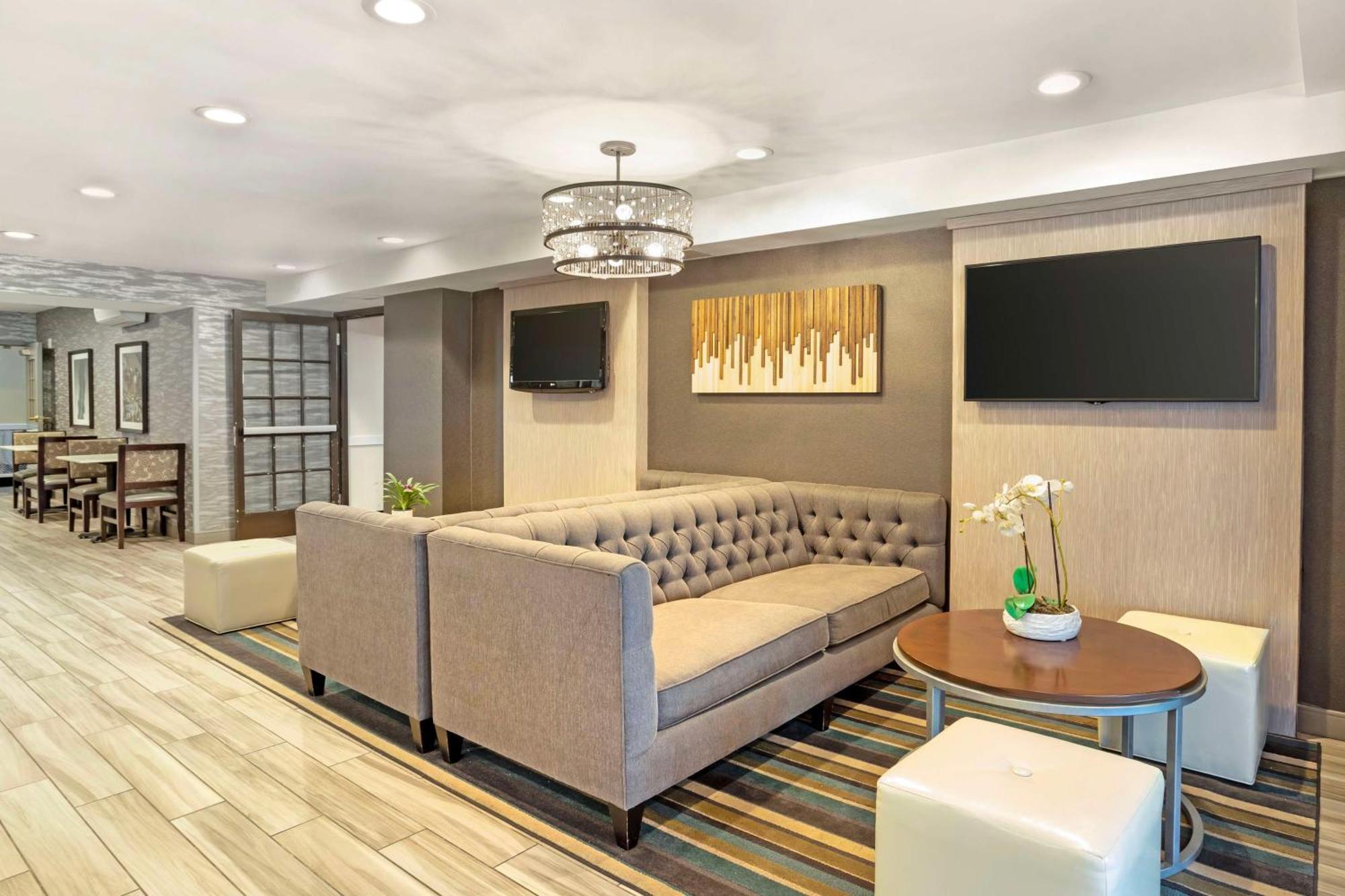 Best Western Plus Fairfield Hotel Экстерьер фото