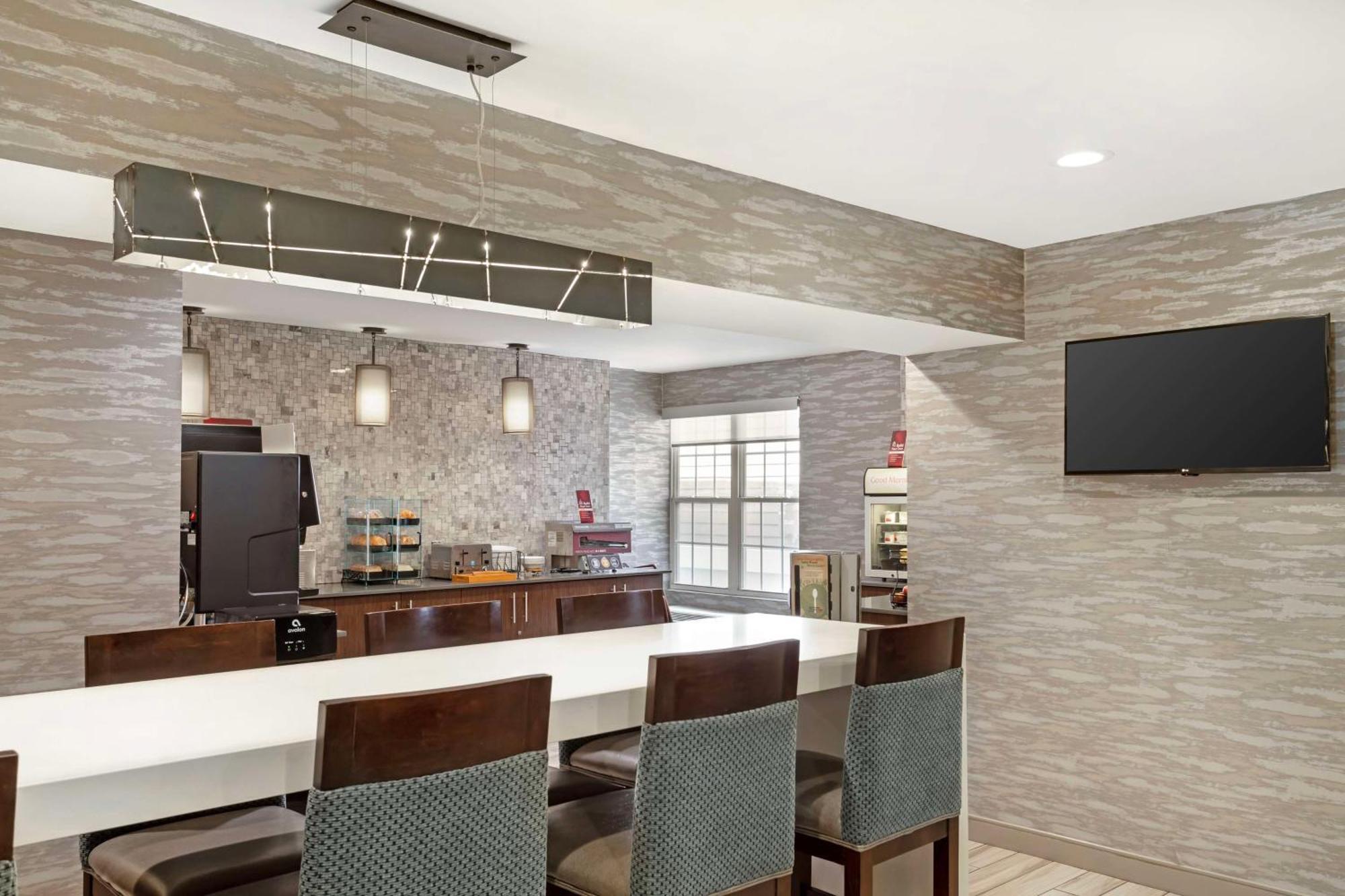 Best Western Plus Fairfield Hotel Экстерьер фото