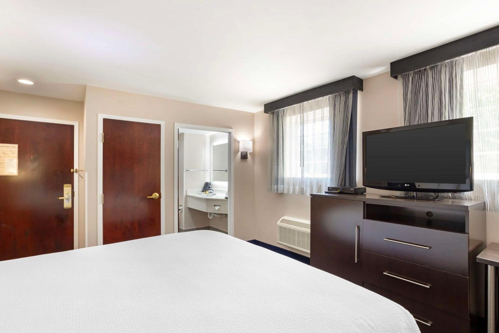 Best Western Plus Fairfield Hotel Экстерьер фото