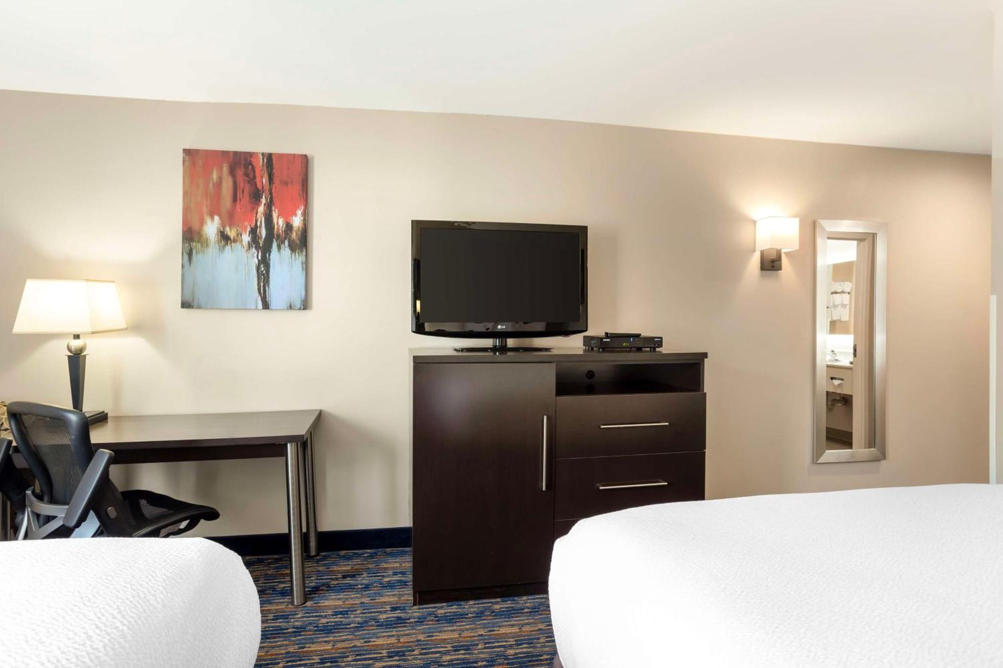 Best Western Plus Fairfield Hotel Экстерьер фото