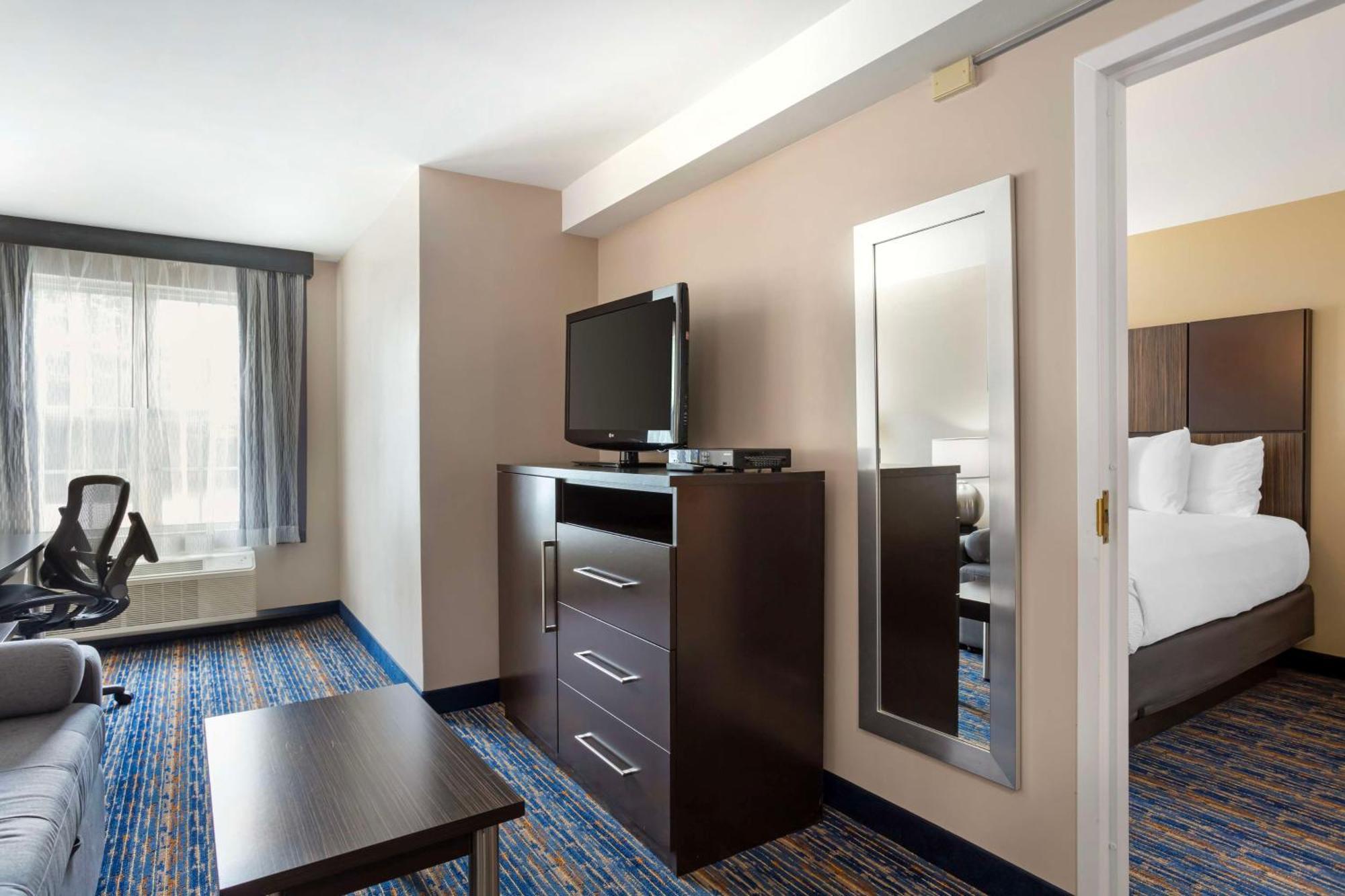 Best Western Plus Fairfield Hotel Экстерьер фото