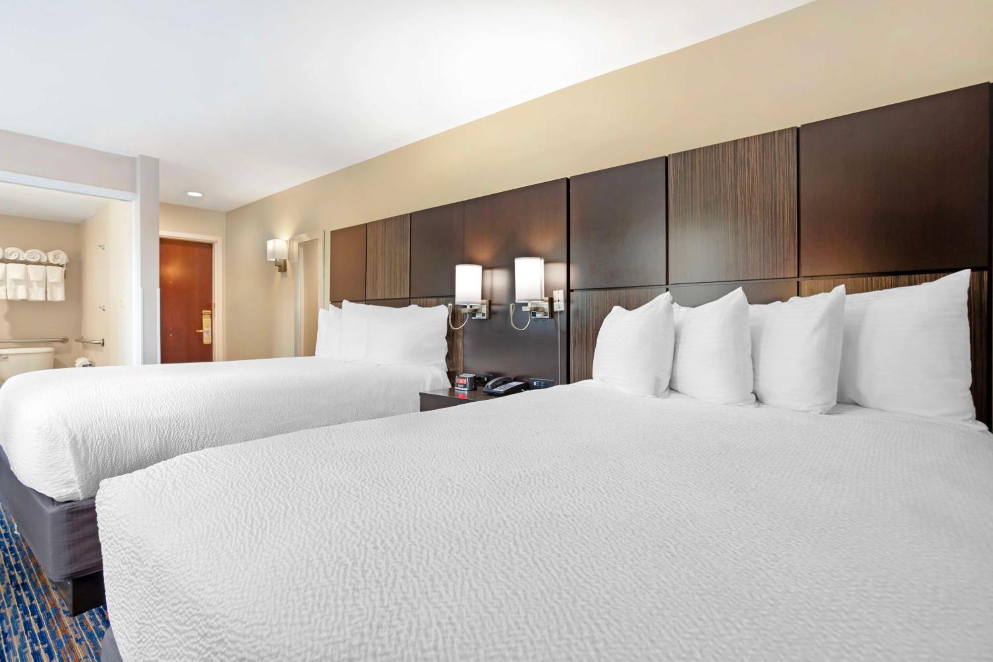 Best Western Plus Fairfield Hotel Экстерьер фото